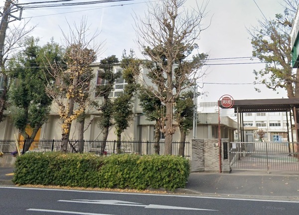 横浜市南区弘明寺町 新築分譲住宅全2棟 B号棟(横浜市立南小学校)