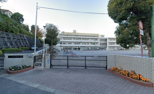 日神パレステージ東戸塚(横浜市立六つ川西小学校)