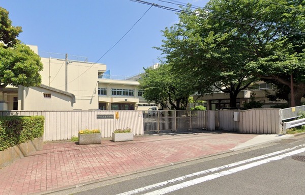 サングレイス鶴ヶ峰弐番館(横浜市立本宿中学校)