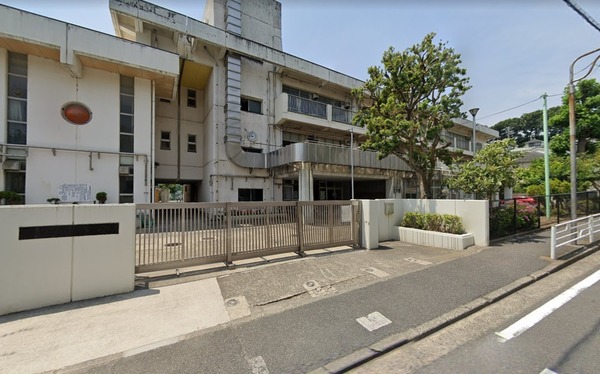横浜市保土ケ谷区岩崎町の土地(横浜市立岩崎小学校)