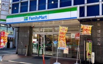 ヴェルビュ横濱天王町(ファミリーマート横浜天王町店)