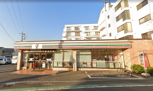シャリエ保土ヶ谷公園(セブンイレブン横浜保土ケ谷公園前店)