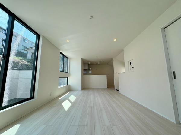 横浜市南区中里4丁目　新築分譲住宅全4棟　3号棟