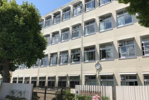 港南台コートハウス1号棟(横浜市立上郷小学校)