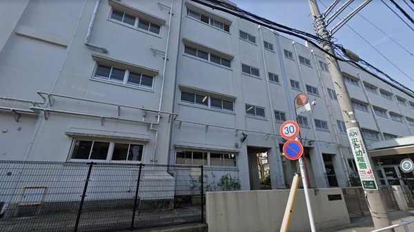 横浜市保土ケ谷区境木本町の土地(横浜市立境木中学校)