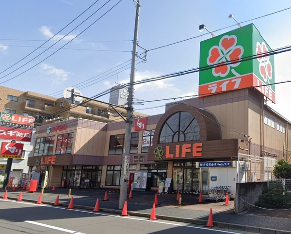 横浜市神奈川区西寺尾4丁目Ⅲ 新築分譲住宅全3棟 2号棟(ライフ大口店)