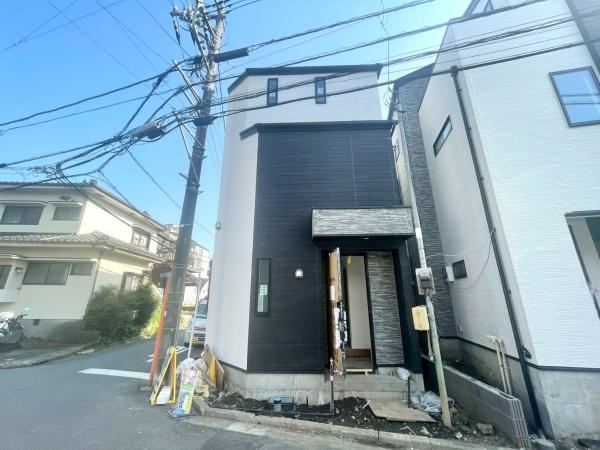 横浜市神奈川区西寺尾4丁目Ⅲ　新築分譲住宅全3棟　2号棟