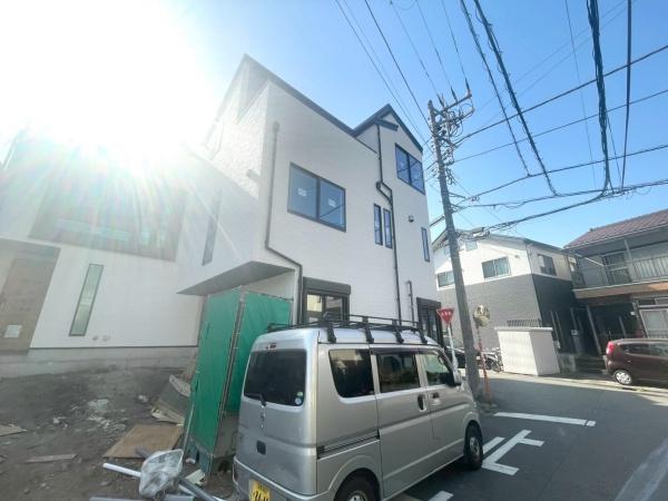 横浜市神奈川区西寺尾4丁目Ⅲ　新築分譲住宅全3棟　2号棟