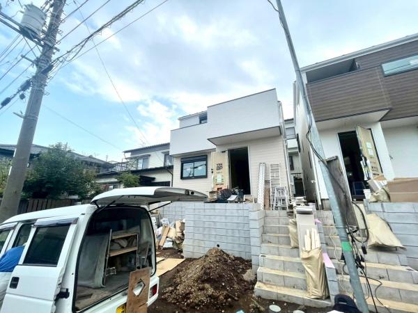 横浜市神奈川区羽沢南2丁目　新築分譲住宅全2棟　A号棟
