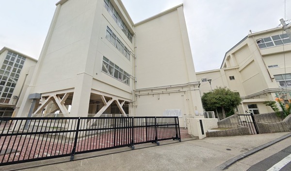 東急ドエルアルス横浜蒔田(横浜市立蒔田小学校)