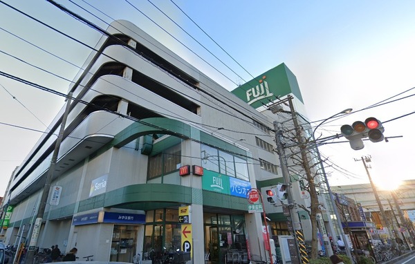 ニューライフ南太田(Fuji横浜南店)