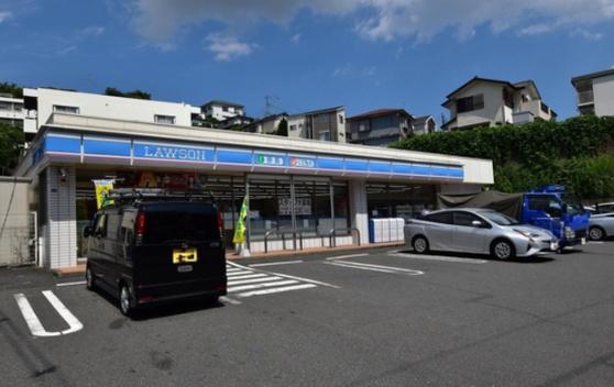 磯子レインボーハイツ3-1号棟(ローソン横浜岡村七丁目店)