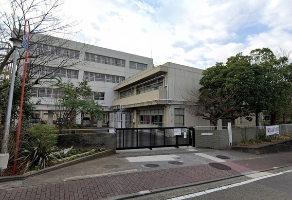 ゼファーヒルズトゥ横浜戸塚(横浜市立領家中学校)