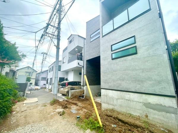新築戸建　横浜市南区三春台　1邸
