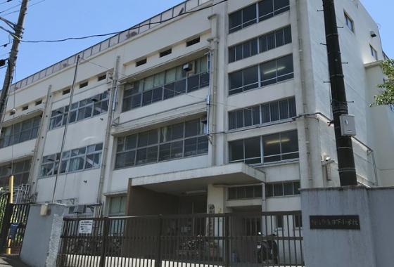 横浜市港南区笹下5丁目の中古一戸建て(横浜市立日下小学校)