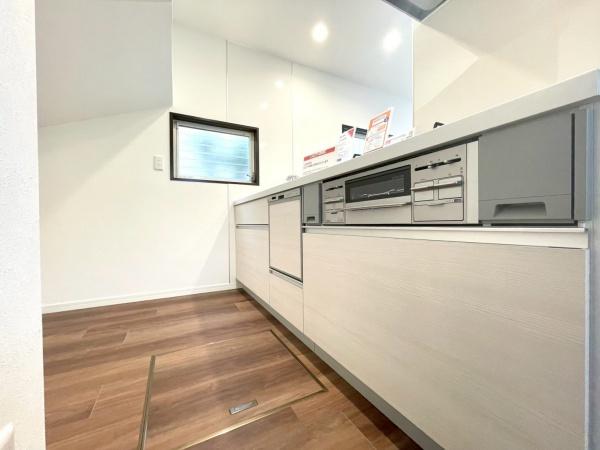 横浜市港南区笹下5丁目の中古一戸建て(キッチン)