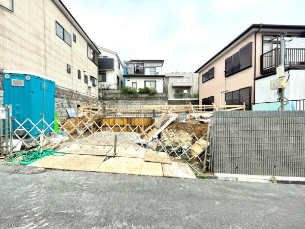 横浜市南区六ツ川２丁目の新築一戸建