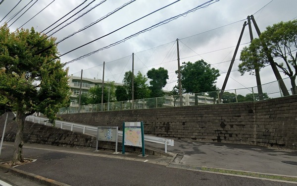 横浜市青葉区桂台2丁目の中古一戸建て(横浜市立奈良中学校)