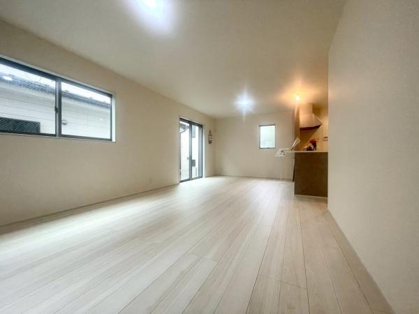 横浜市南区六ツ川2丁目第2　新築分譲住宅全2棟　2号棟