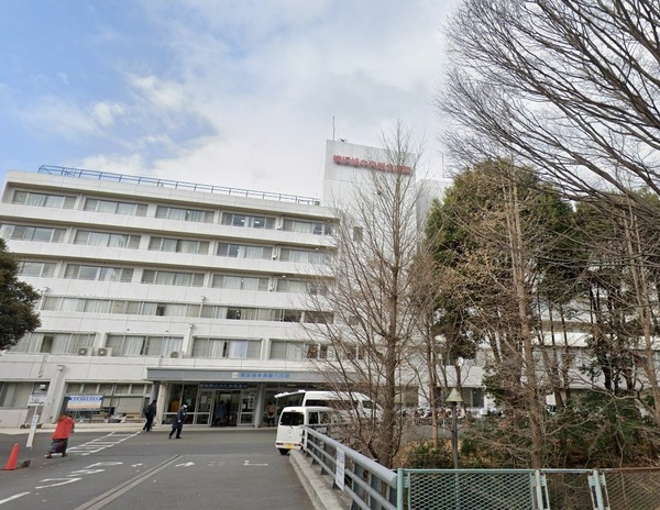 若葉台団地1-4号棟(医療法人社団明芳会横浜旭中央総合病院)