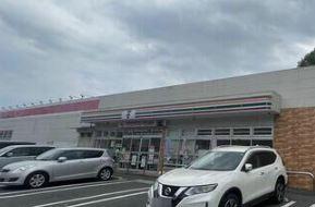 県ドリームハイツ15号棟(セブンイレブン横浜深谷町店)
