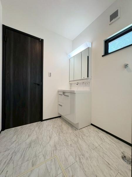 新築戸建 横浜市鶴見区生麦3丁目(洗面台・洗面所)