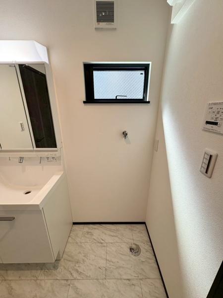 新築戸建 横浜市鶴見区生麦3丁目(洗面台・洗面所)