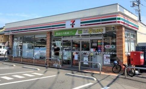 ビッグヴァンパークヒルズ小机(セブンイレブン横浜東本郷5丁目店)