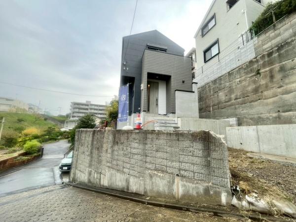 新築戸建 日吉本町5丁目(前面道路含む現地写真)