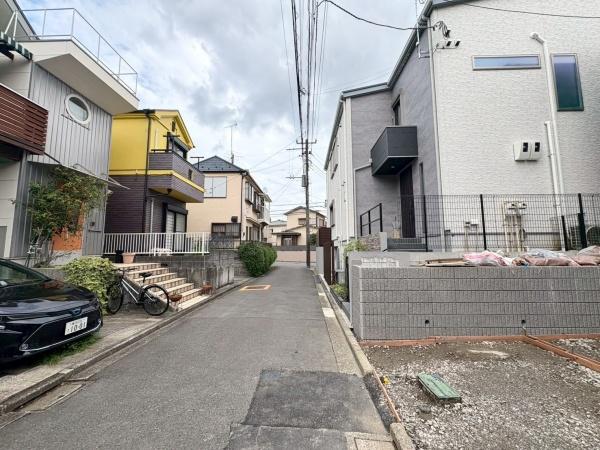 新築戸建 港北区大曽根3丁目 2号棟(前面道路含む現地写真)
