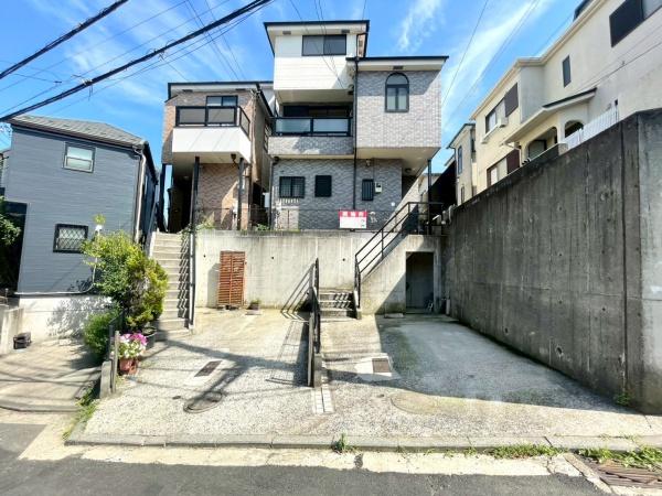 横浜市西区東久保町の中古一戸建て