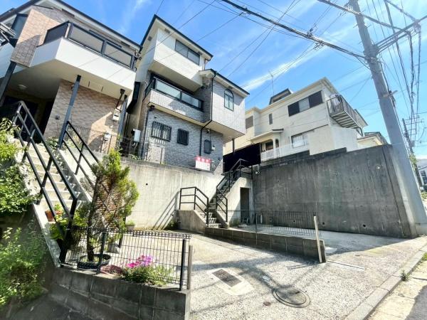 横浜市西区東久保町の中古一戸建て
