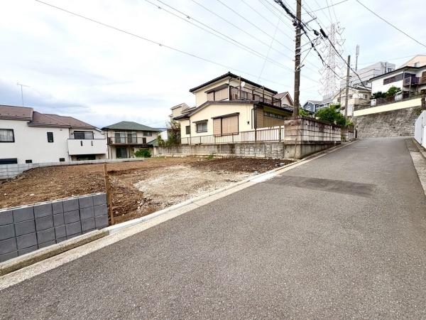 新築戸建 横浜市保土ヶ谷区新井町 1号棟(前面道路含む現地写真)