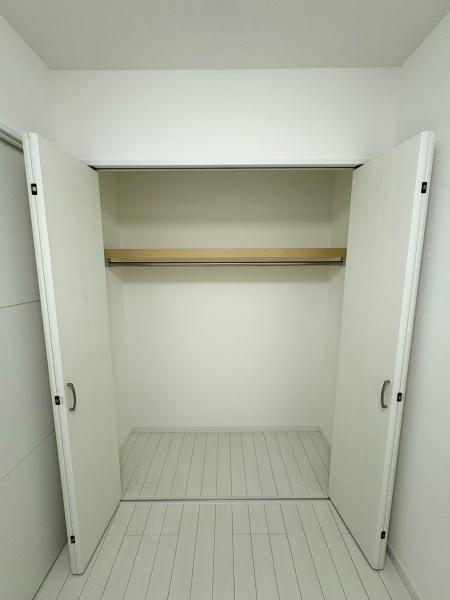 フローレンスパレス左近山(収納)