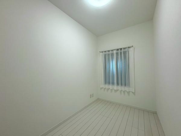 フローレンスパレス左近山(洋室)