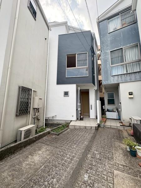 横浜市南区井土ケ谷中町の中古一戸建て