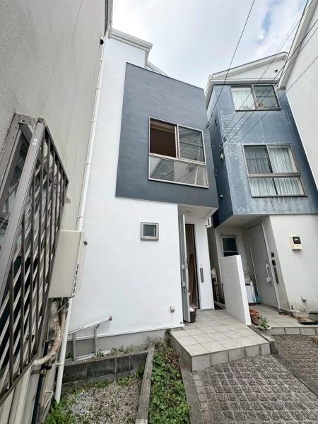 横浜市南区井土ケ谷中町の中古一戸建て