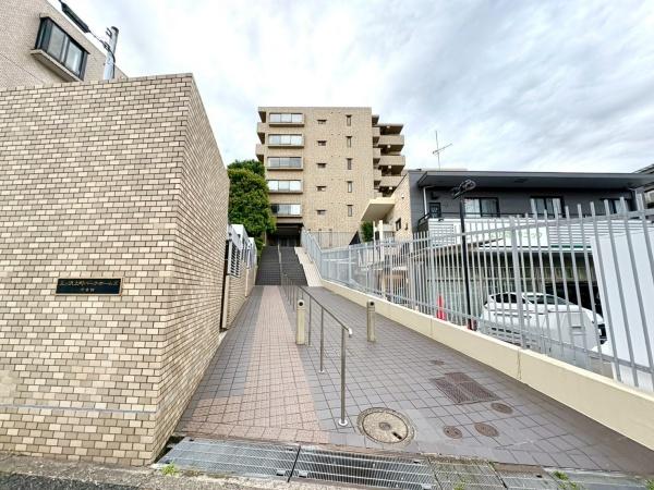 三ツ沢上町パークホームズ弐番館