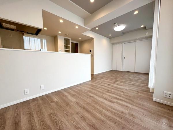 シティウインズイルパティオ(リビング)