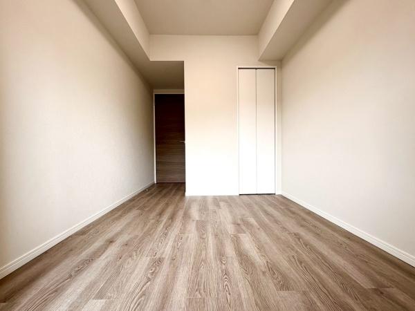 シティウインズイルパティオ(洋室)