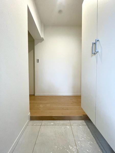サニーヒル今宿9号棟(玄関)