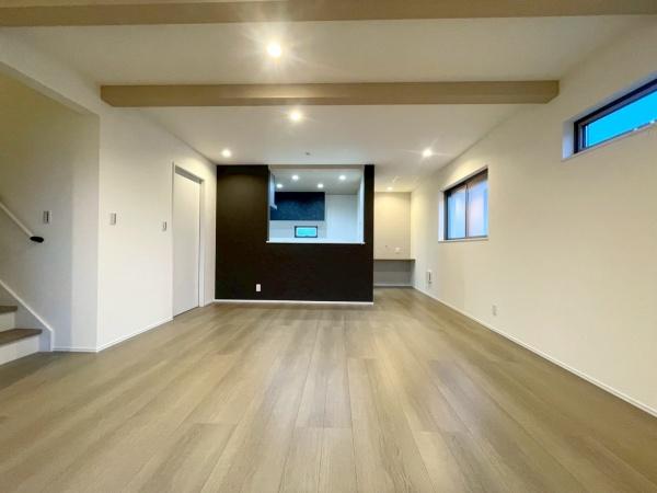 横浜市旭区白根８丁目の新築一戸建