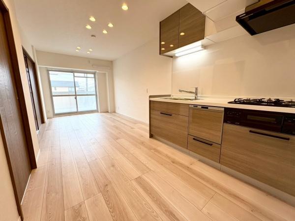 エヌケー鶴見コータース