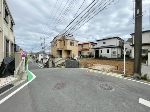 新築戸建　保土ヶ谷区法泉208①