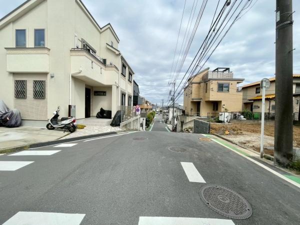 新築戸建　保土ヶ谷区法泉208①