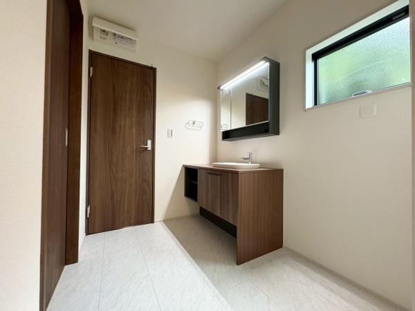 新築戸建　旭区中沢３丁目　１号棟