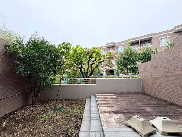 ガーデンズ綱島コートステージ(庭)