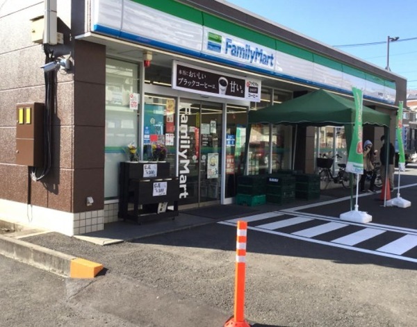 レーベン横濱鶴ヶ峰テラス(ファミリーマート新井町店)