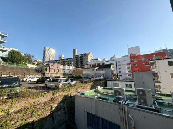 オープンレジデンシア横浜台町(バルコニー)