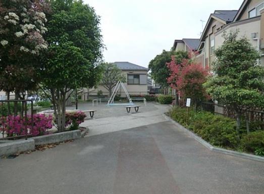 横浜市港南区上永谷３丁目の中古一戸建て(渡戸第二公園)